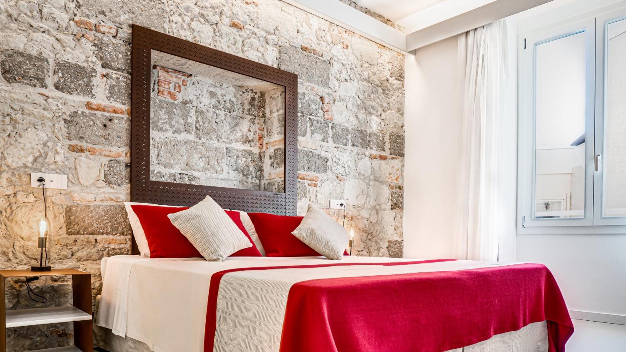 Kalista Hotel กาญารี ภายนอก รูปภาพ